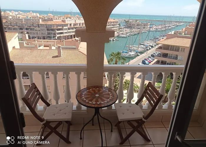 Apartamento De Calidad En Almerimar Con Excelente Vista Al Mar Y Buena Ubicacion