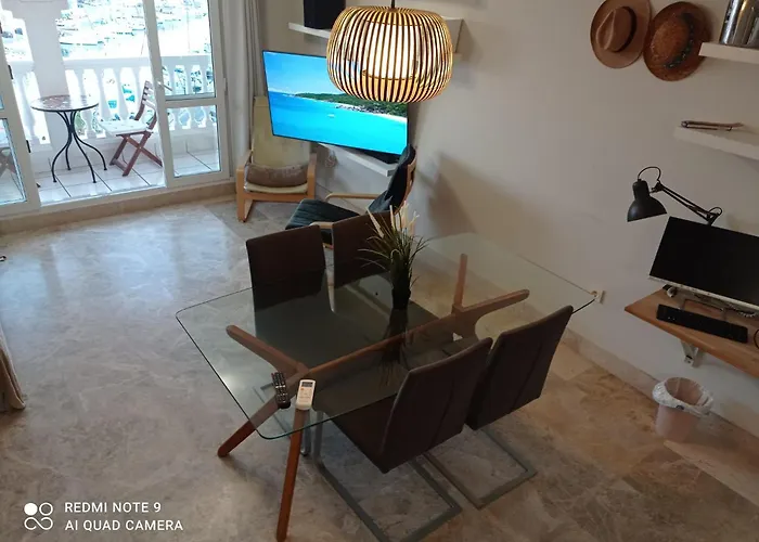 Apartamento De Calidad En Almerimar Con Excelente Vista Al Mar Y Buena Ubicacion